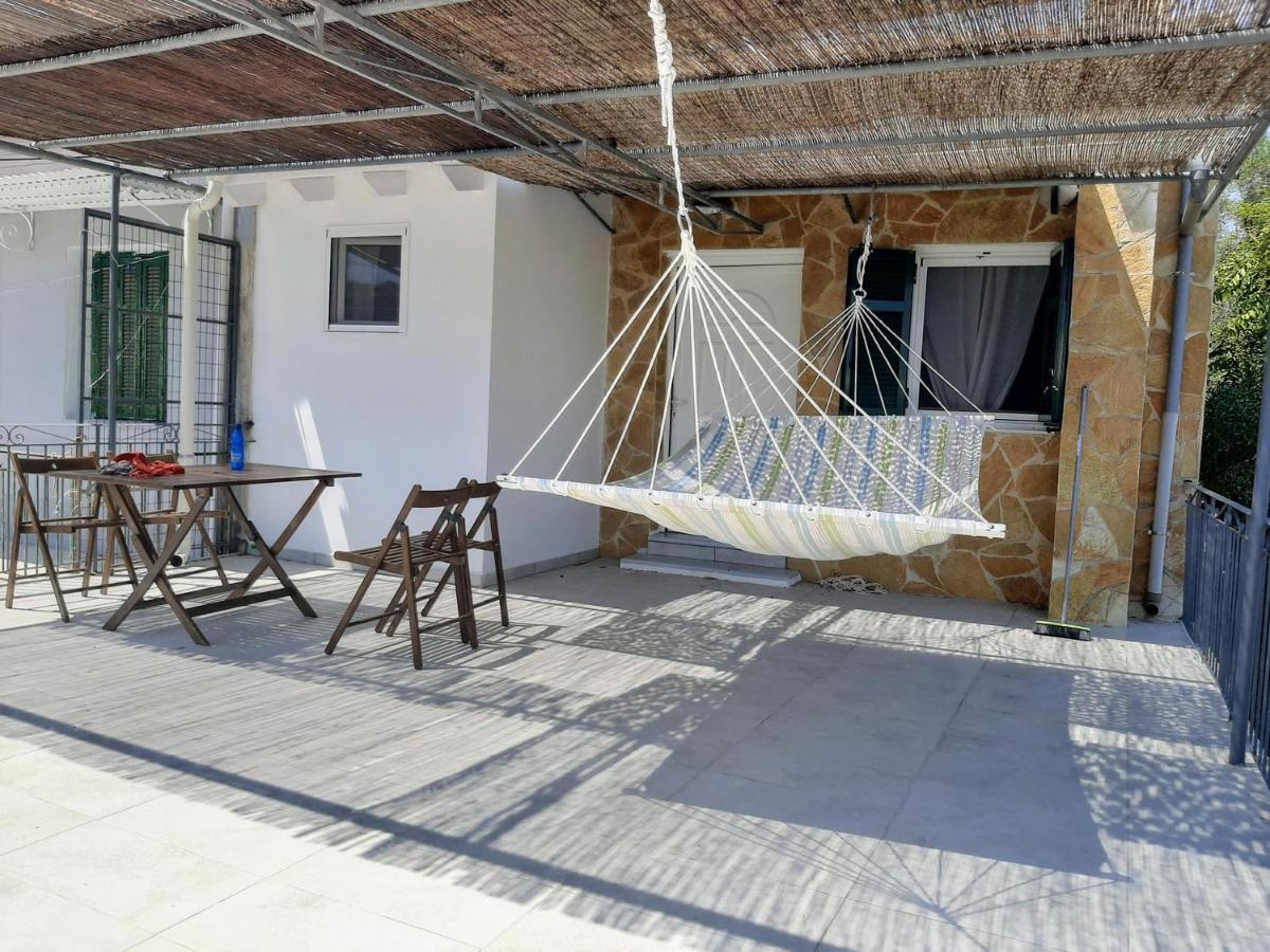 Villa Aspros - Traditionell, Ruhig Und Strandnah Liapades Luaran gambar