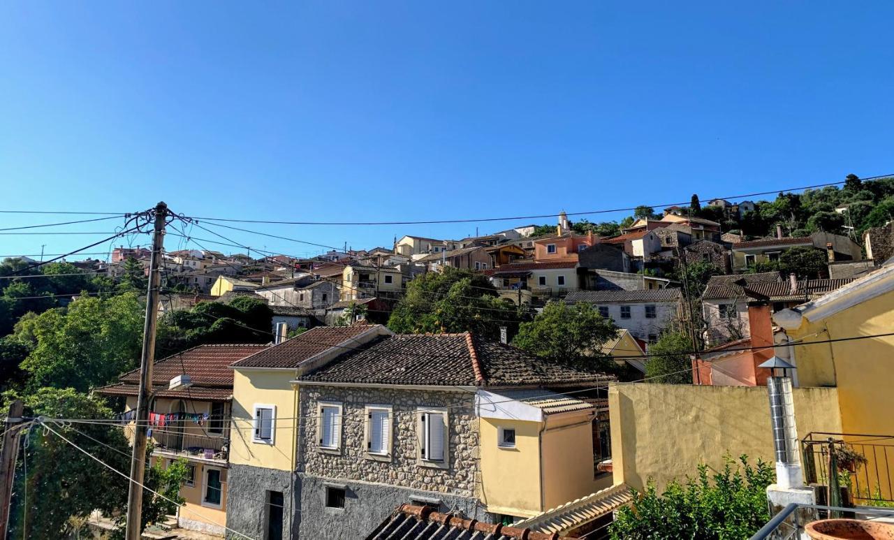 Villa Aspros - Traditionell, Ruhig Und Strandnah Liapades Luaran gambar