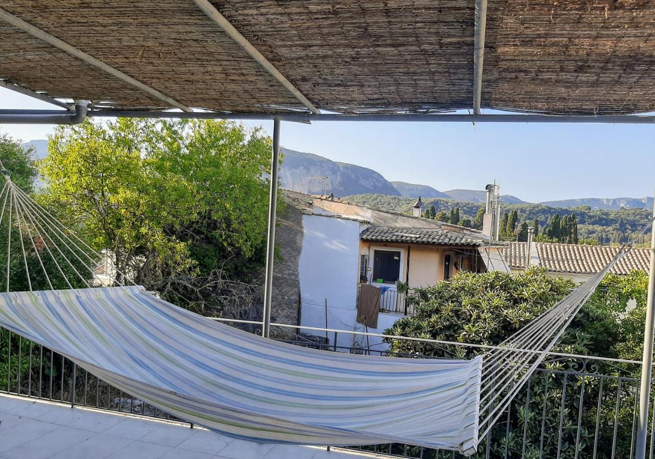 Villa Aspros - Traditionell, Ruhig Und Strandnah Liapades Luaran gambar