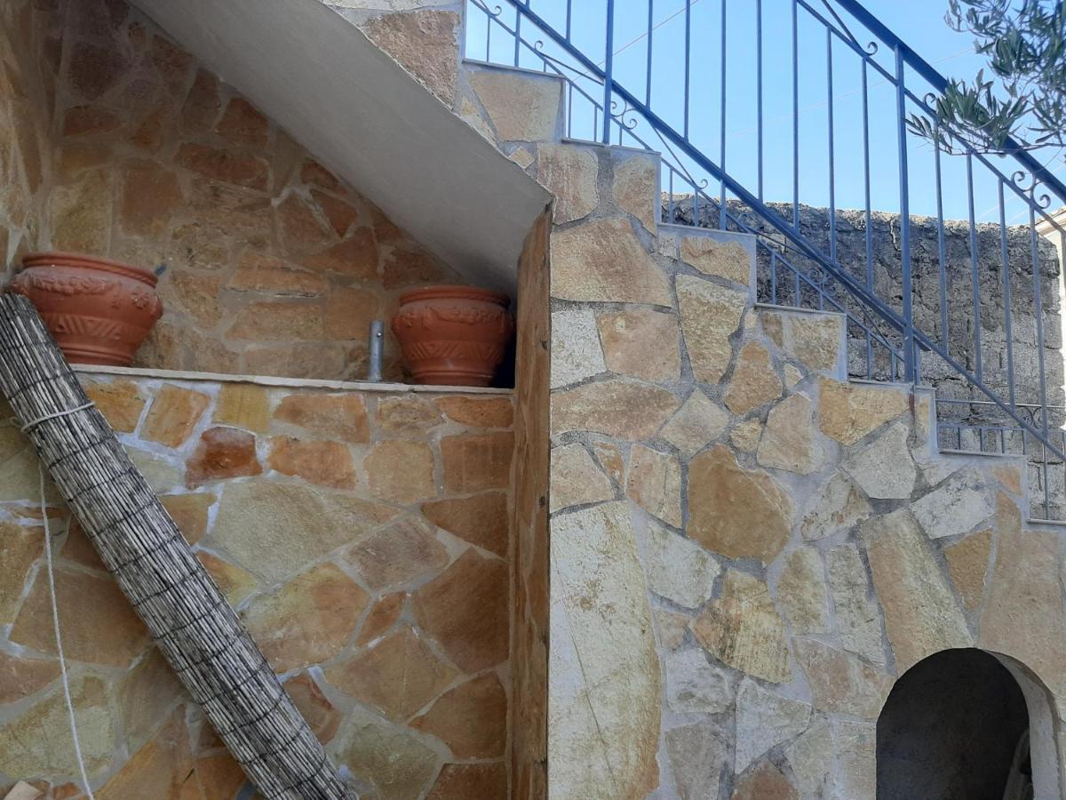 Villa Aspros - Traditionell, Ruhig Und Strandnah Liapades Luaran gambar