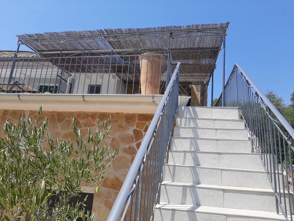 Villa Aspros - Traditionell, Ruhig Und Strandnah Liapades Luaran gambar